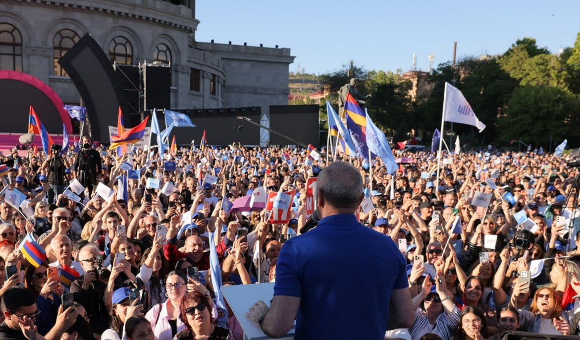 Кочарян на митинге в Ереване. Скриншот фото Armenia Today от 31.05.26, https://t.me/armtoday/103113.