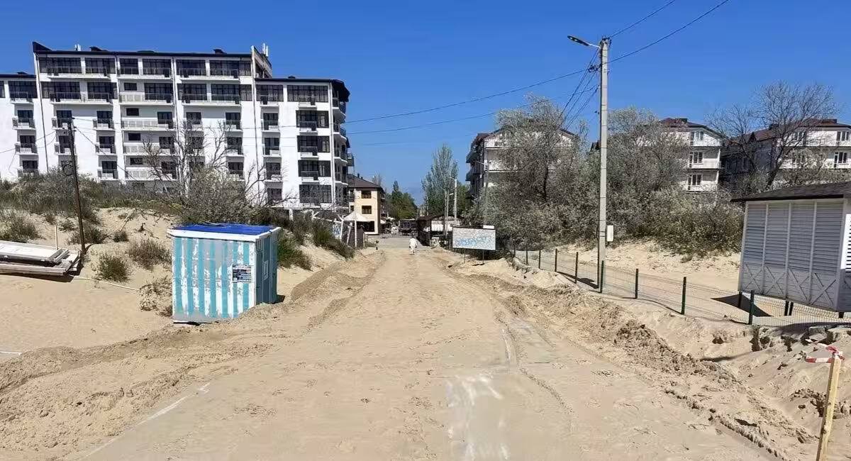 Проезд к пляжу в Анапе. Фото из телеграм-канала главы города Светланы Масловой https://t.me/sbmaslova/5929