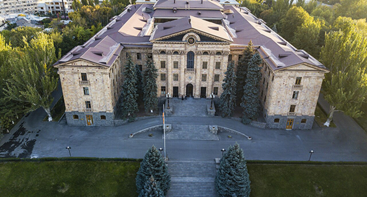 Парламент Армении. Фото: Aleksey Chalabyan a.k.a. Xelgen https://ru.wikipedia.org/