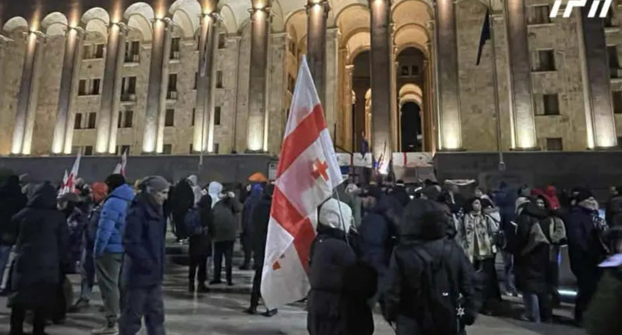Акция протеста в Тбилиси. Interpressnews/https://www.interpressnews.ge/ka/article/859496-parlamenttan-saprotesto-akcia-mimdinareobs Акция протеста в Тбилиси. Interpressnews/https://www.interpressnews.ge/ka/article/859496-parlamenttan-saprotesto-akcia-mimdinareobs