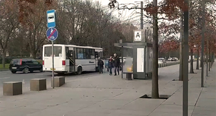 Автобус малой вместимости в Краснодаре. Кадр из видео https://www.youtube.com/watch?v=zOlVQzv769A