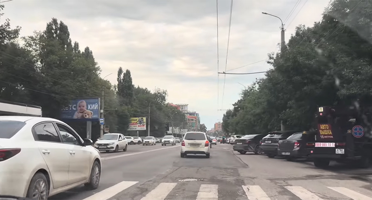 Махачкала. Кадр из видео https://www.youtube.com/watch?v=CESVUij95j8 Махачкала. Кадр из видео https://www.youtube.com/watch?v=CESVUij95j8