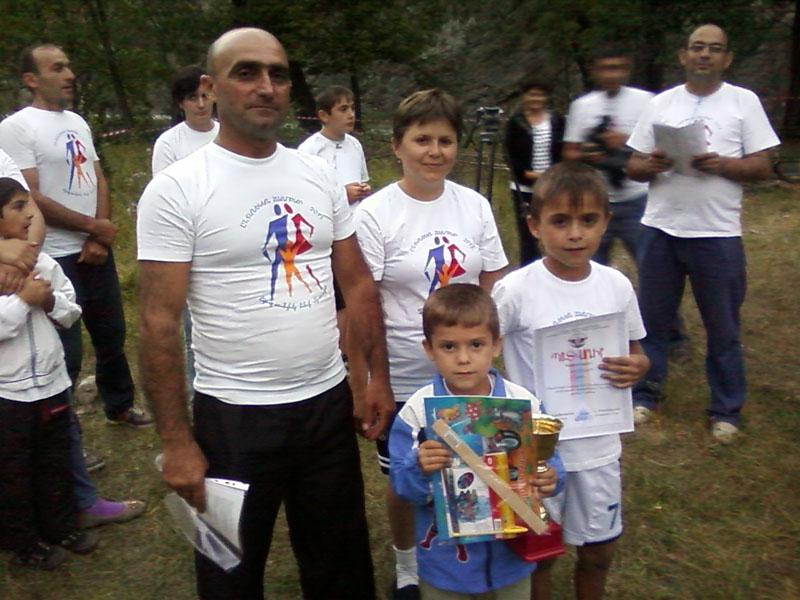 Победители семья Тонянов из Мардакерта Победители семья Тонянов из Мардакерта