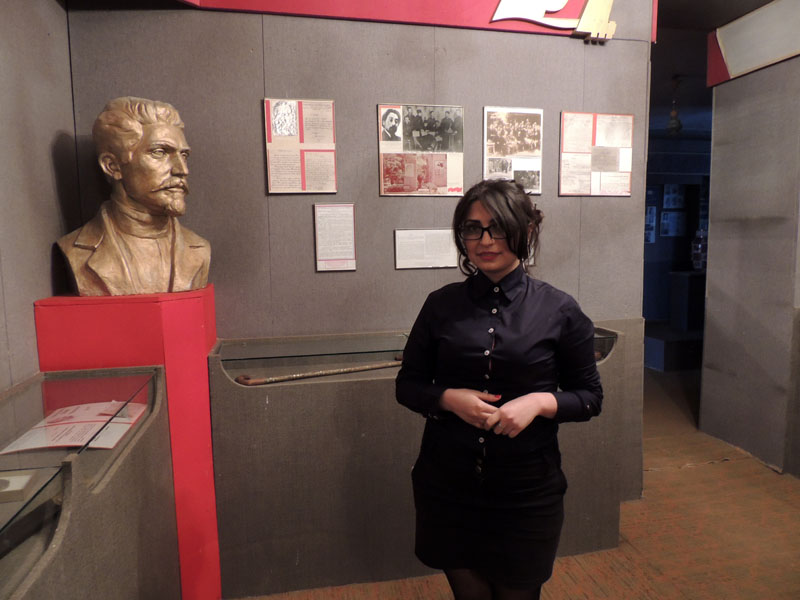 Армине Григорян, экскурсовод музея. Армине Григорян, экскурсовод музея.