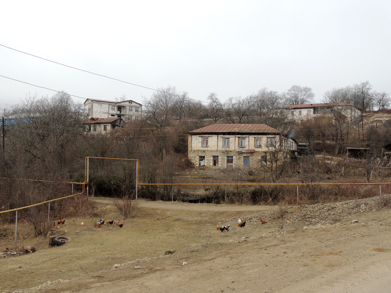Дома с.Члдран Мардакертского района. Дома с.Члдран Мардакертского района.
