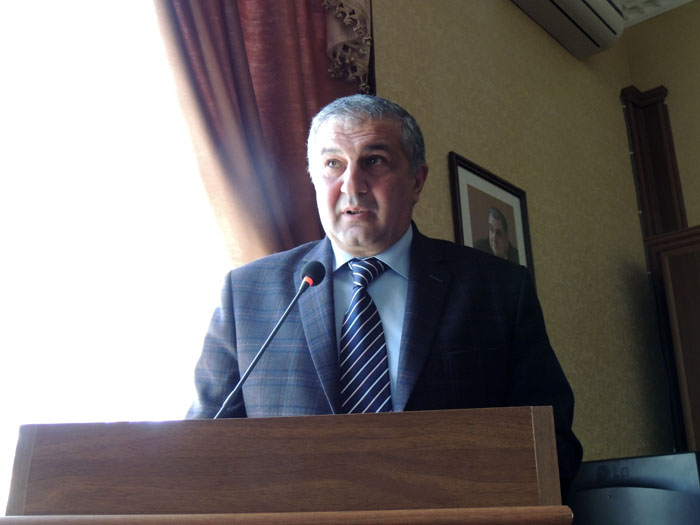 министр юстиции НКР Арарат Даниелян остановился на современном международном праве, представил европейскую законодательную базу, коснулся философско-правовых концепций академика Нерсесянца. министр юстиции НКР Арарат Даниелян остановился на современном международном праве, представил европейскую законодательную базу, коснулся философско-правовых концепций академика Нерсесянца.