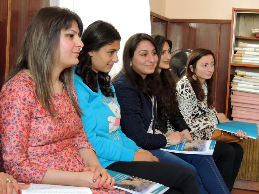 Девушкам интересна тема, были вопросы и от них. Мартуни. Девушкам интересна тема, были вопросы и от них. Мартуни.