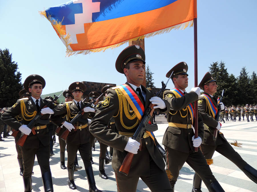 Солдаты роты Почётного караула. Солдаты роты Почётного караула.