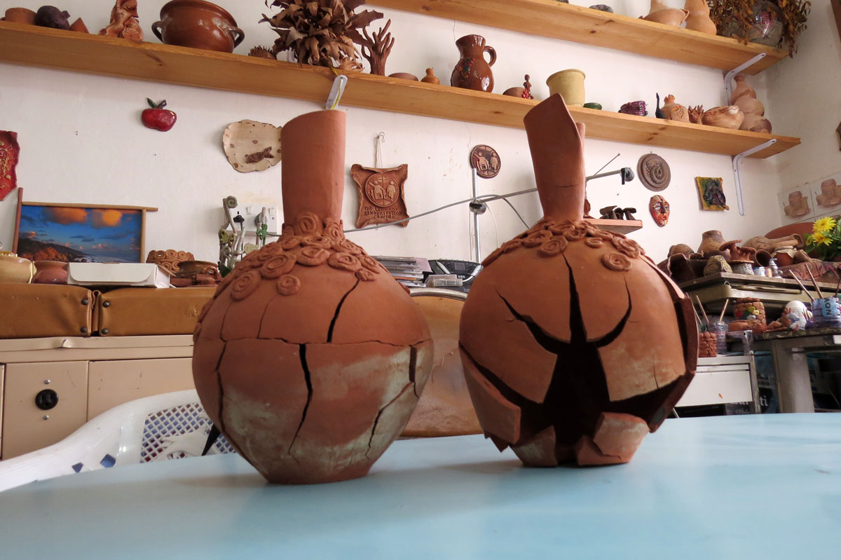 Брак, но очень оригинальные кувшины. Брак, но очень оригинальные кувшины.