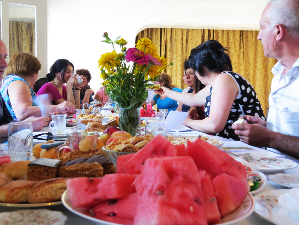 Никто не хотел расходиться. Никто не хотел расходиться.