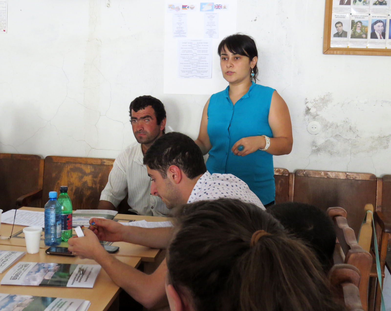 Директор Гадрутского музея Лиана Петросян делится своими мыслями. Директор Гадрутского музея Лиана Петросян делится своими мыслями.