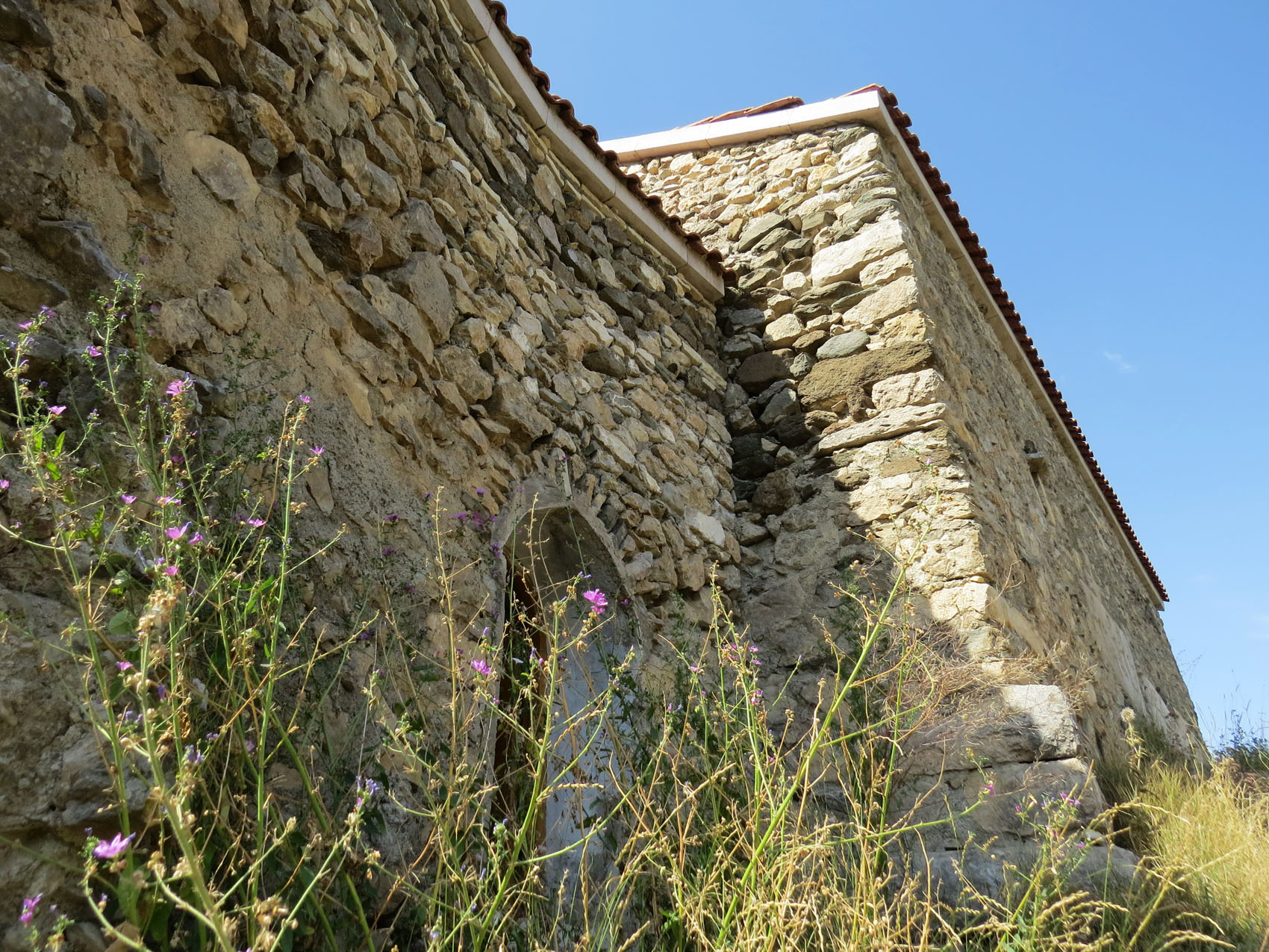 Северная сторона монастыря  &laquo;Пустынь Кусаноц&raquo;.