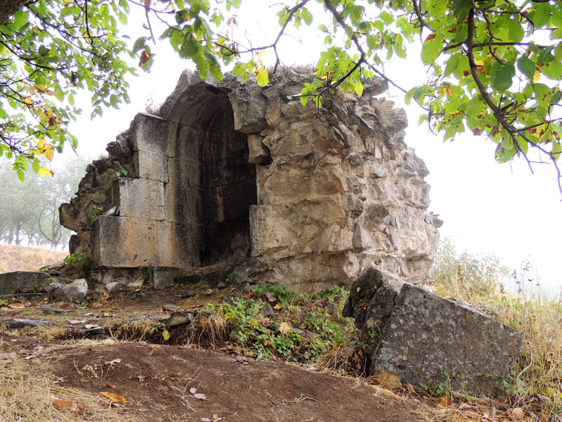 Место погребения ученика апостола Фадея Св. Евстафия (Евстатиос-Статевос, Татев). Место погребения ученика апостола Фадея Св. Евстафия (Евстатиос-Статевос, Татев).