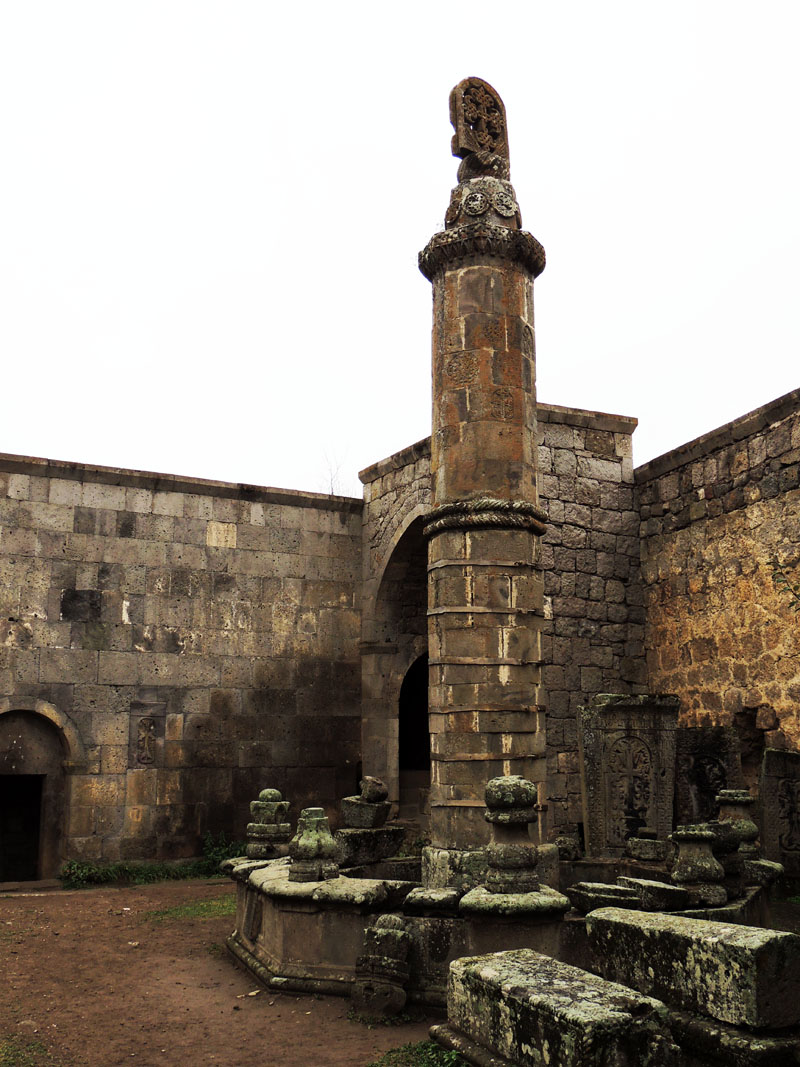 Гавазан-качающийся столп. Гавазан-качающийся столп.