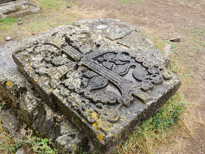 Хачкары монастыря Татев. Хачкары монастыря Татев.