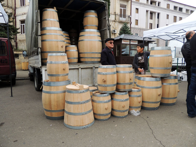 Бочки изготовленные на Аскеранской фирме Бочки изготовленные на Аскеранской фирме