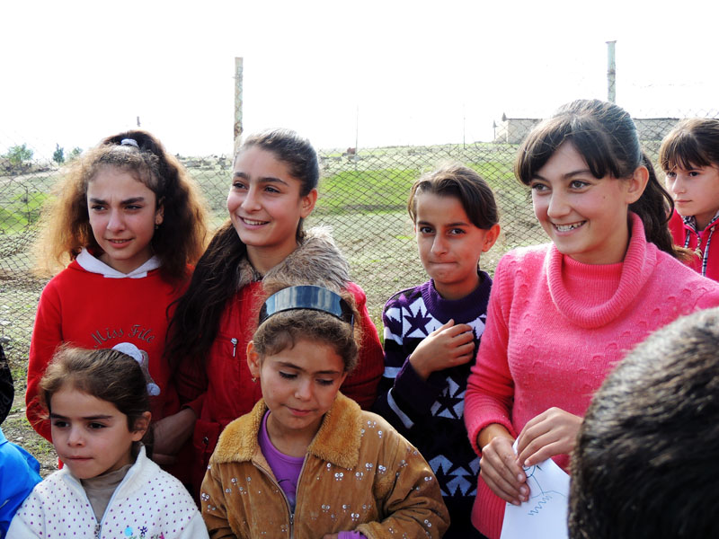 Лица. Девочки. Лица. Девочки.