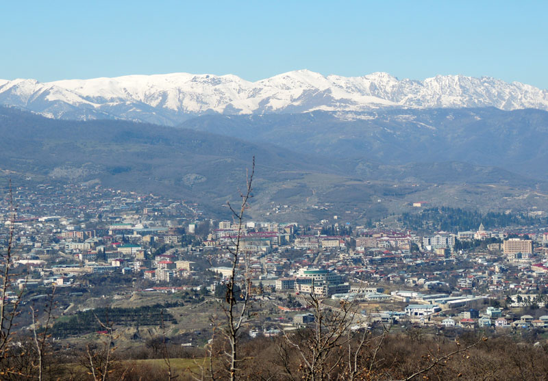 Вид на часть Степанакерта. Вид на часть Степанакерта.
