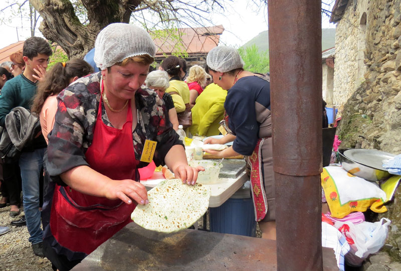 И на горячую печь. Почто готово. И на горячую печь. Почто готово.
