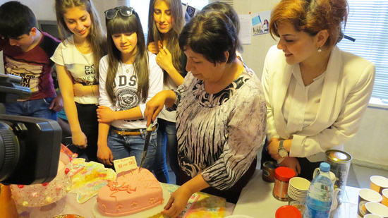 Светлана готовится разделаться с Розовой Пантерой.