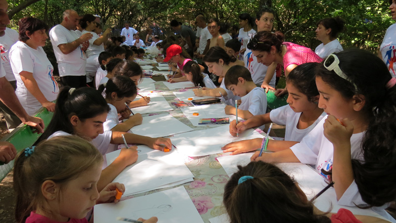 Задание детям моя семья, как я представляю своё будущее и мы в лагере. Задание детям моя семья, как я представляю своё будущее и мы в лагере.