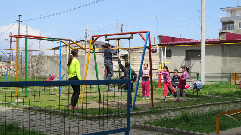 Третий день после войны. Наш двор. 10:45 Третий день после войны. Наш двор. 10:45