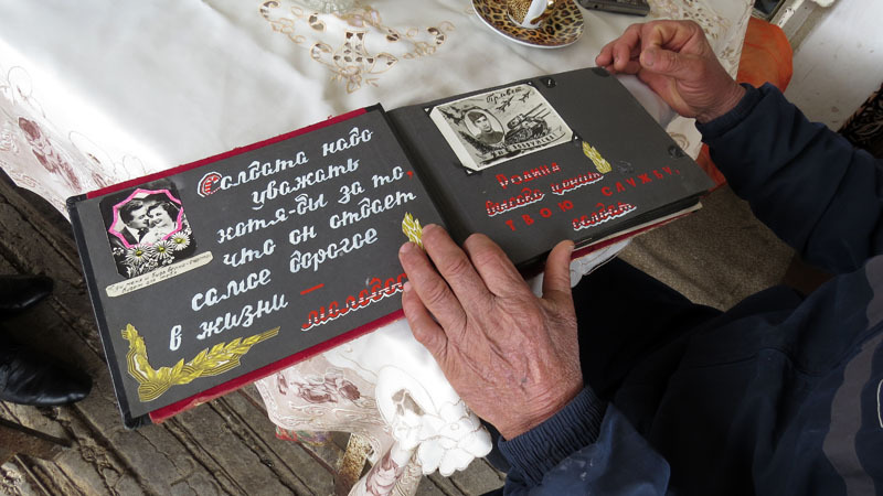 Размик с теплотой вспоминает свою службу в Советской армии...