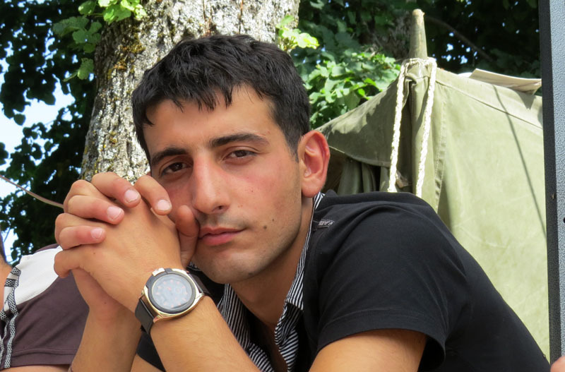 Роберт. Роберт.