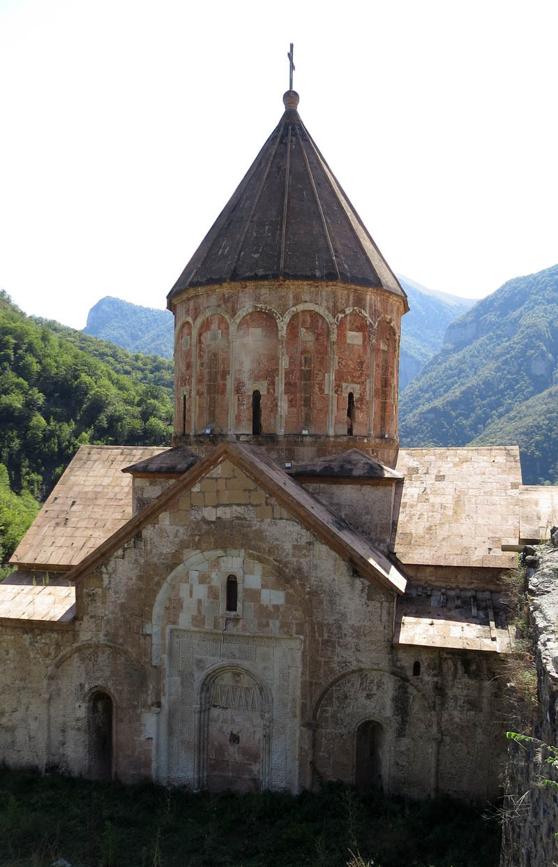 Монастырь Дадиванк (4-6 вв.). Монастырь Дадиванк (4-6 вв.).