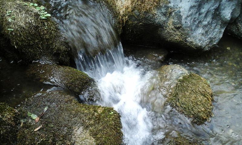 Небольшой порог. Небольшой порог.